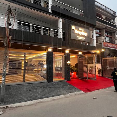 Hotel Grey Sky Ню Делхи Екстериор снимка